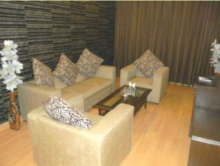 Hotel Shyama International Нью-Дели Экстерьер фото